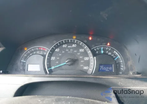 2015 Toyota Camry Le z USA, uszkodzony, nr VIN 4T1BF1FK9FU094401